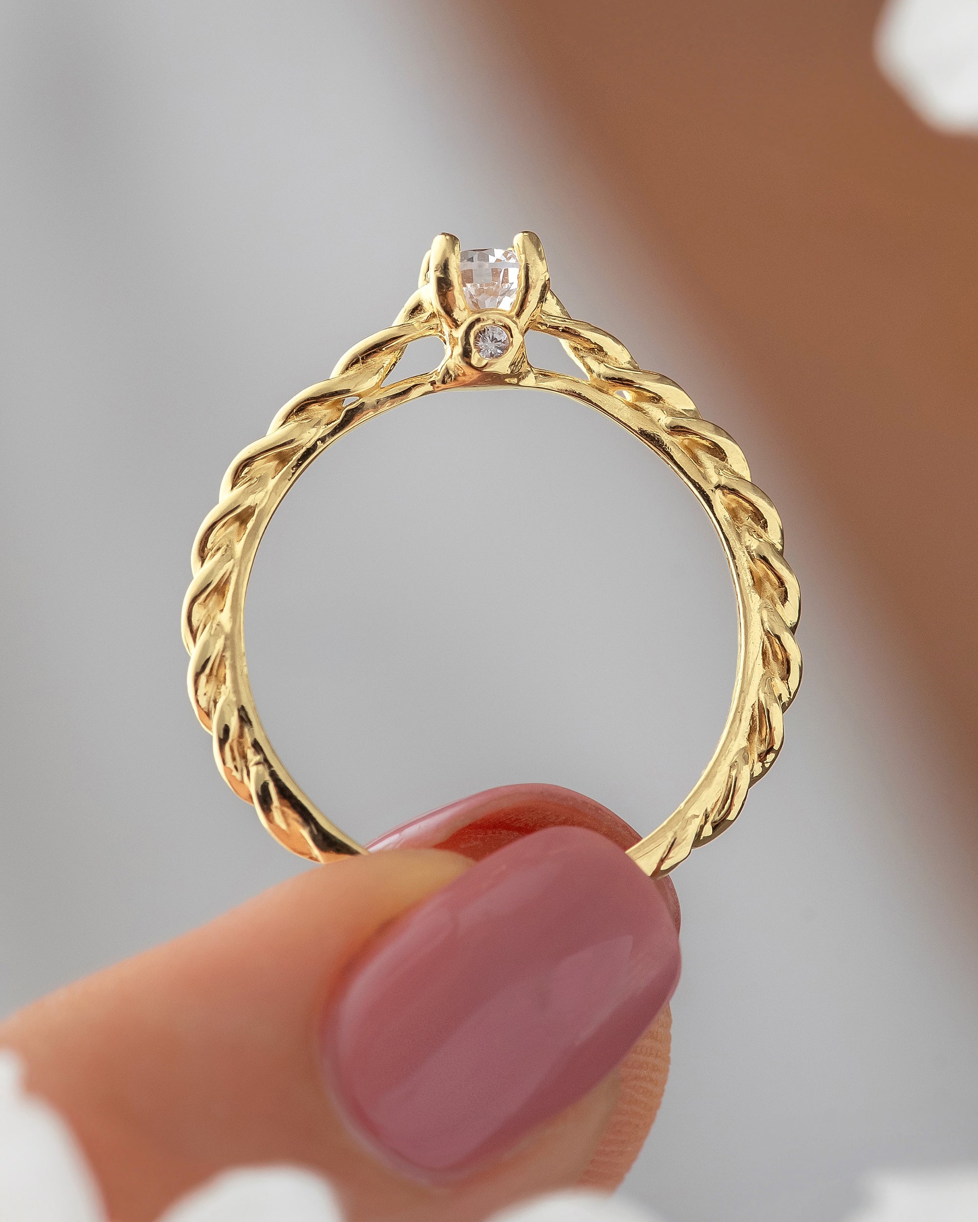 Anillo Dalia